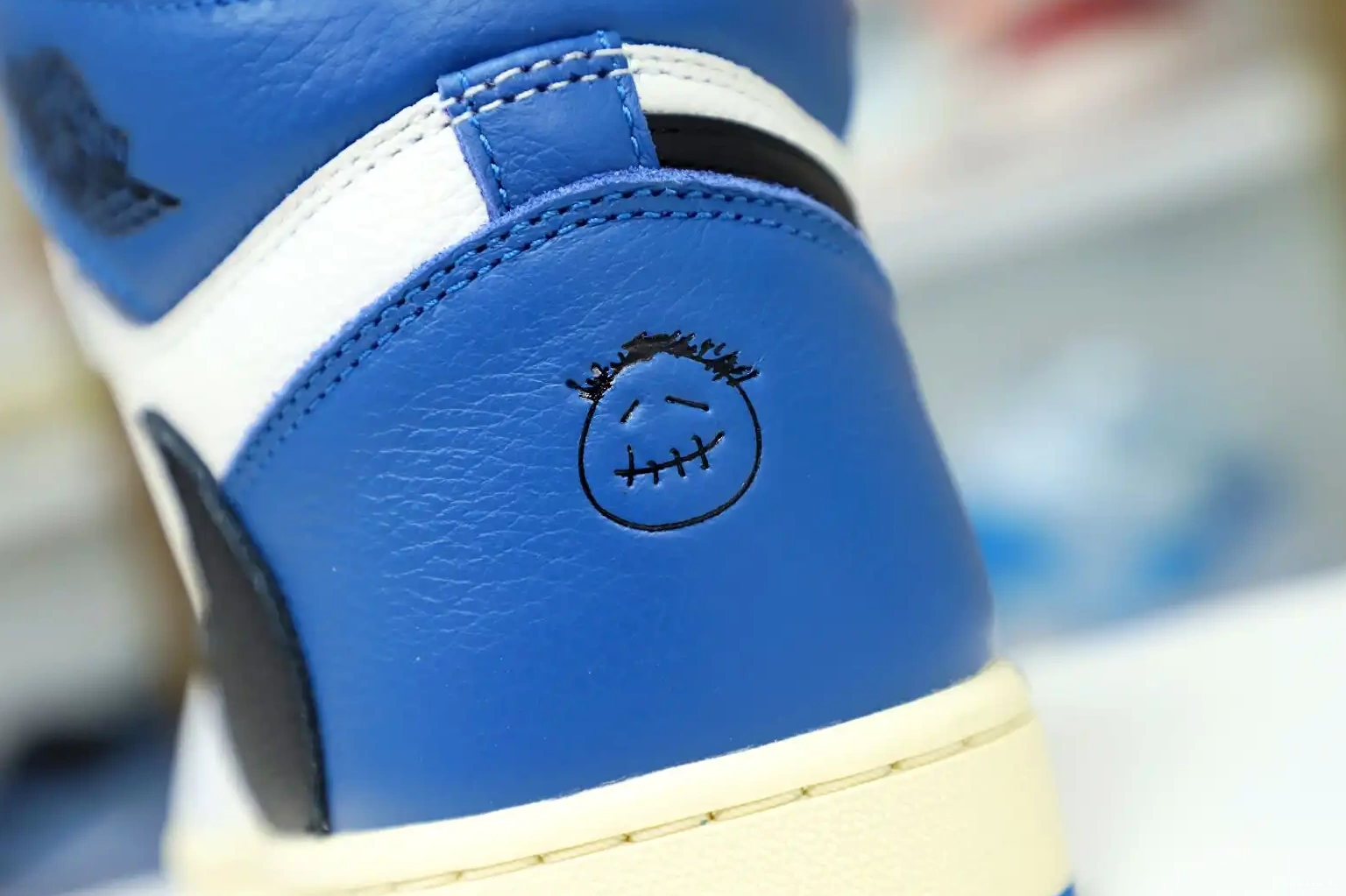 1 JORDAN Kimikick RETRO AIR DESIGN X FRAGMENT SCOTT TRAVIS X HIGH 0602